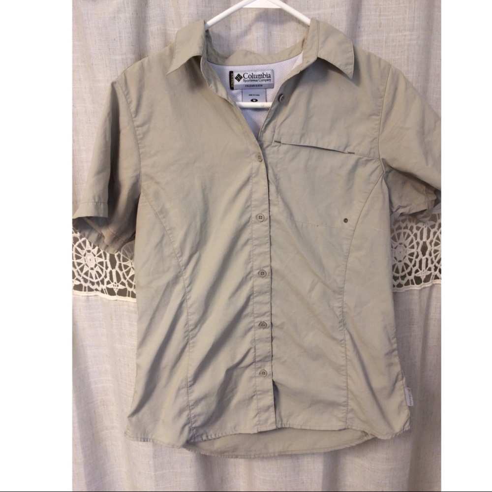 Columbia short-sleeve shirt, size women medium